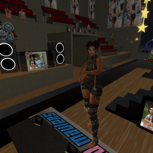 Djing in Second Life covered in lights